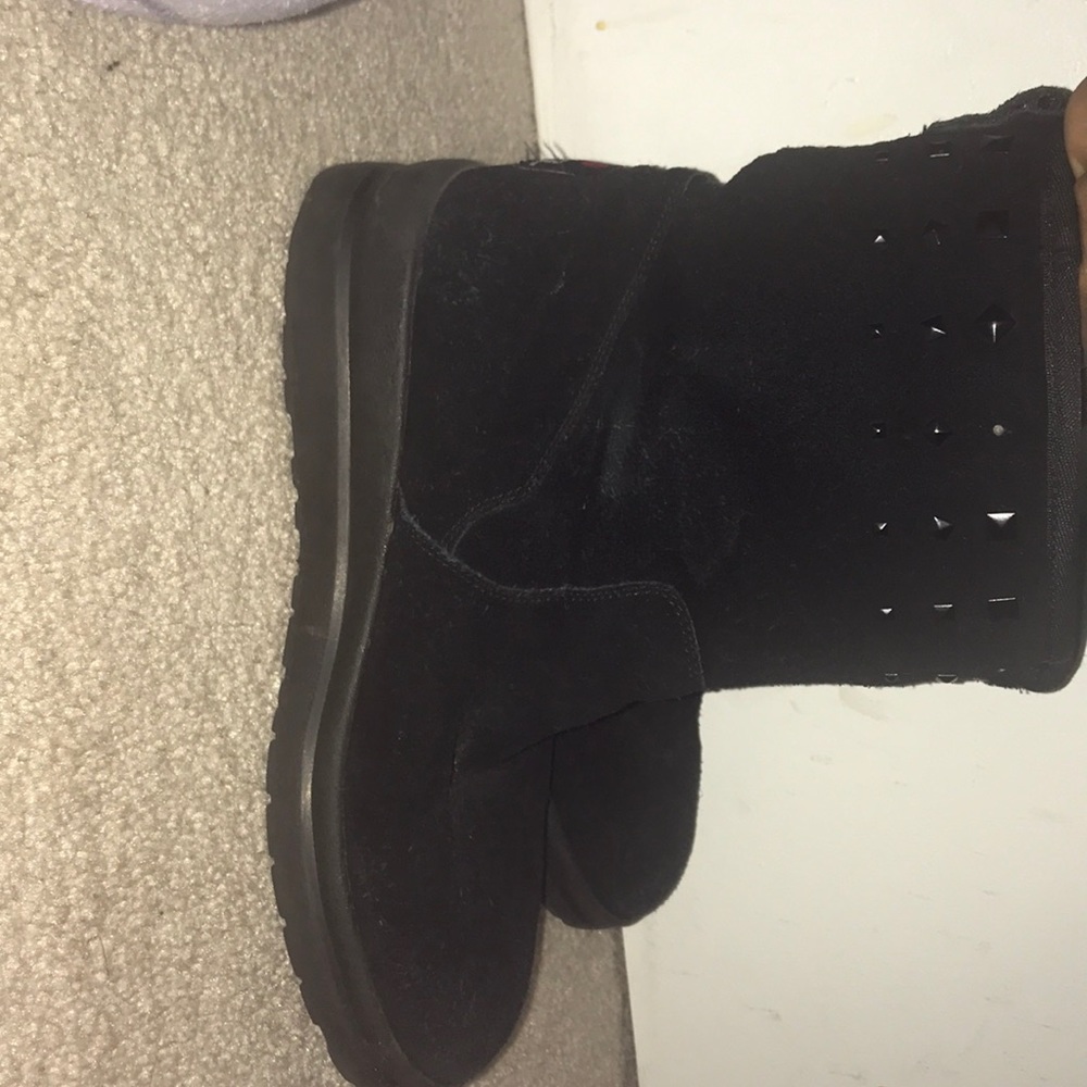 Black studded snow boots